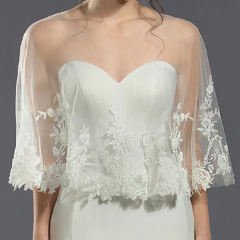 Brand New, Never worn Bridal Capelet Ivory (Lace & Tulle) with beading - Picture 1 of 3